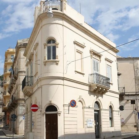 Palazzo Leonardo Lejlighed Scicli Eksteriør billede